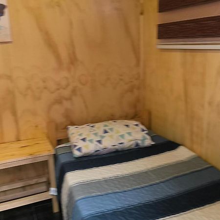 Isla Yu Backpacker Hostel Puerto Natales Exterior photo